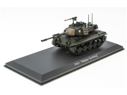 Atlas Edition M41 "Walker Bulldog" Assembled Model 1:72