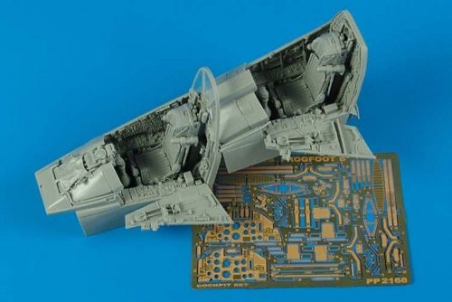 Aires Su-25 UB Frogfoot B cockpit set (TRU) 1:32 (2168)