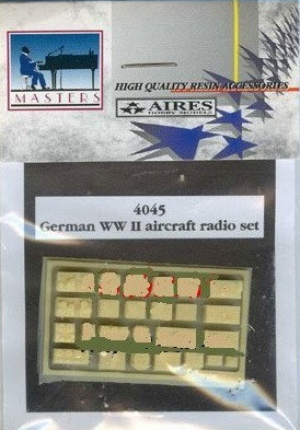 Aires German aircraft radio set 1:48 (4045)