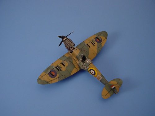 Aires Supermarine Spitfire Mk.I Cockpit, Motor und Bewaffnung 1:72 (7080)