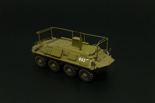 Brengun BTR-60 PU 1:144 (BRS144050)