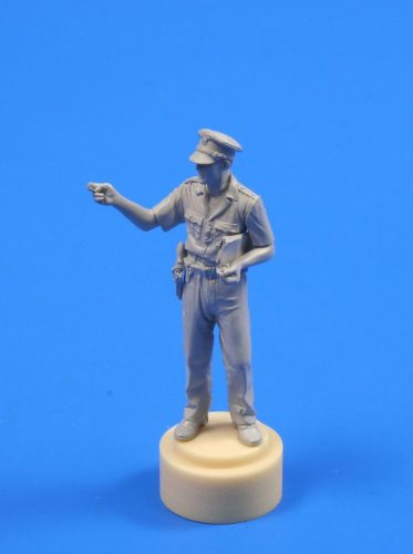 CMK British WWII Officer from India (1 fig) 1:35 (129-F35217)