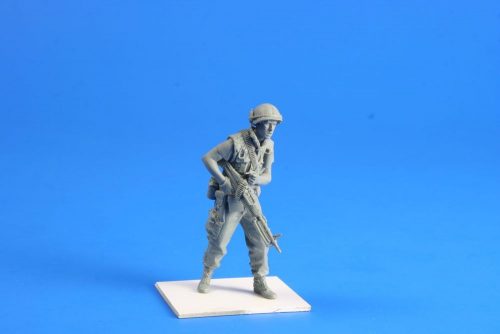 CMK US Marines Soldier w.M60Hue CityVietna 1:35 (129-F35245)