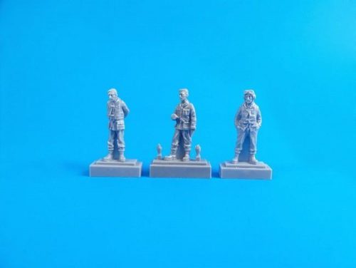 CMK Barracuda Crew Members-Standing (3 fig.) 1:72 (129-F72326)