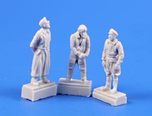 CMK He 162-Three Pilot figures,each i.different gear:Great Coat,Flying Suit,Breeches 1:72 (129-F72365)