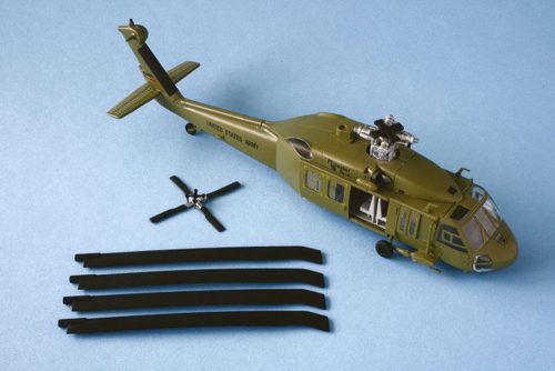 Easy Model American UH-60A Blackhawk ''Midnight Bule'' 101 Airborne 1:72 (37016)