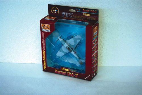 Easy Model YAK-3 303 Fighter Aviation Division 1945 1:72 (37226)