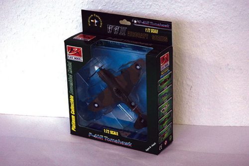 Easy Model P-40E Tomahawk 77 Sqn RAAF 1942 1:72 (37271)