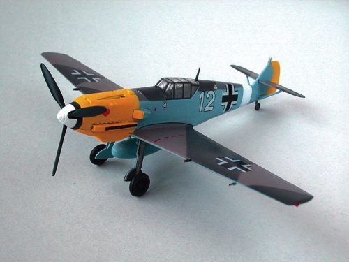 Easy Model BF109E-7/TROP 7/JG2 1:72 (37276)