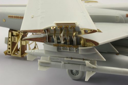 Eduard EA-6B wing fold for Kinetic 1:48 (48680)