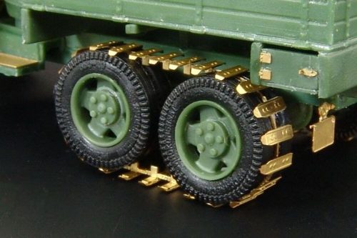 Hauler GAZ AAA Tracks (UM models) 1:72 (HLH72015)