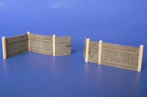 Hauler Wooden Corral 1:72 (HLH72134)