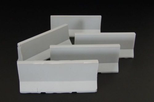 Hauler Modern concrete road barriers 1:87 (HLR87136)