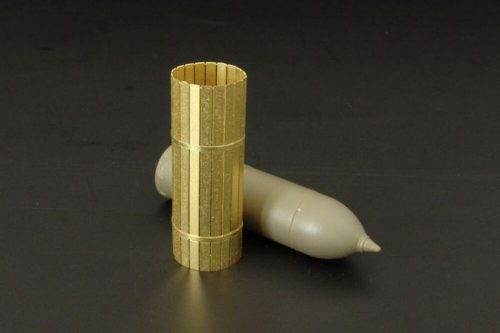 Hauler Transfer packaging for Sturmtiger rocket (AFV kit) 1:35 (HLU35016)