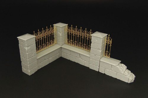 Hauler Castle fence 1:35 (HLU35106)