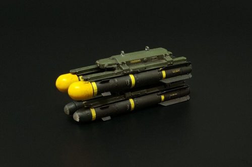 Hauler AGM-114 Hellfire (8pcs 2 racks) 1:35 (HLU35120)