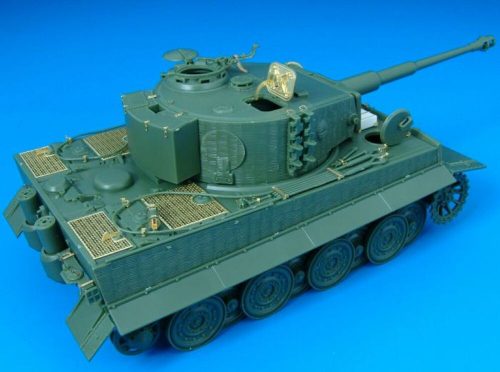 Hauler TIGER I LATE-SKYBOW 1:48 (HLX48030)