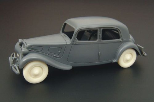 Hauler CITROEN 11CV wheels set 1:48 (HLX48099)