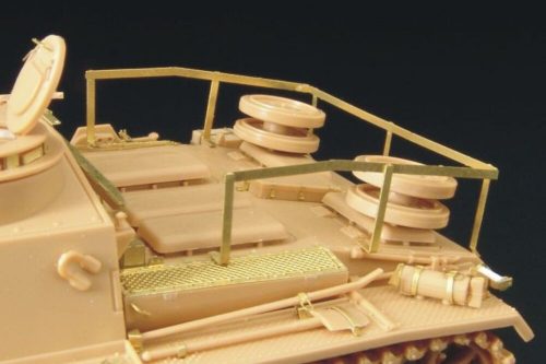 Hauler Stug III Ausf G STOWAGE FRAME 1:48 (HLX48106)