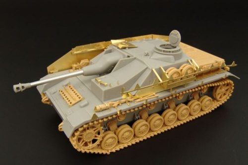 Hauler Sd Kfz 167 Sturmgeschutz IV 1:48 (HLX48239)