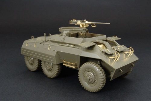 Hauler U S M20 Armored car BASIC set 1:48 (HLX48245)