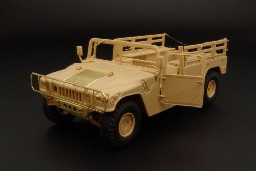 Hauler HMMWVE M1038 (hummer) CARGO TYPE 1:48 (HLX48298)