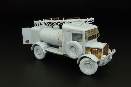 Hauler Albion 3-point fueller (AIRFIX) 1:48 (HLX48364)