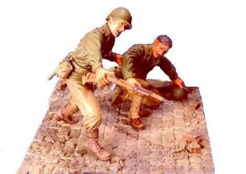 Hobby Fan WWII U.S. Infantry(1)- 2 Figures w/Base 1:35 (HF526)