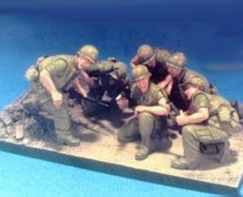 Hobby Fan Street fighting U.S.M.C. 1968 Hue 6F w/B 1:35 (HF541)