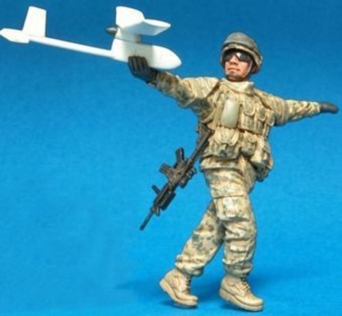 Hobby Fan U.S. Stryker Brigade OIF ACU Crew(4)1Fig 1:35 (HF589)