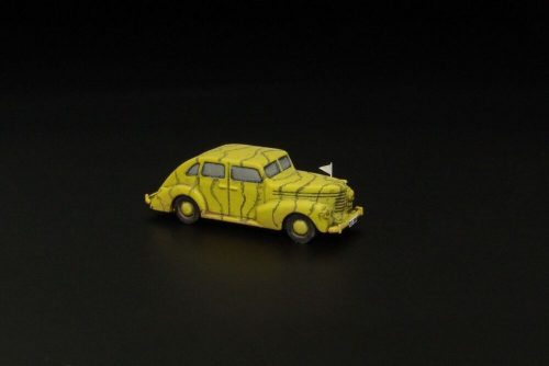 Hauler German staff car- hardtop (2 in set) 1:120 (HTT120076)