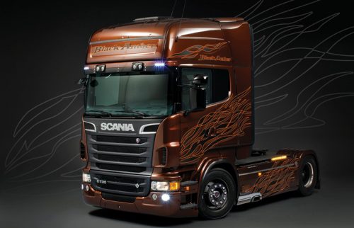 Italeri Scania R730 V8 Black Amber 1:24 (3897)