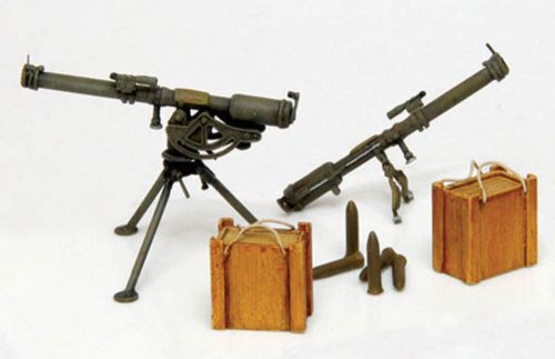 Plus Model M-18 57 mm Recoinless Rifle 1:35 (357)