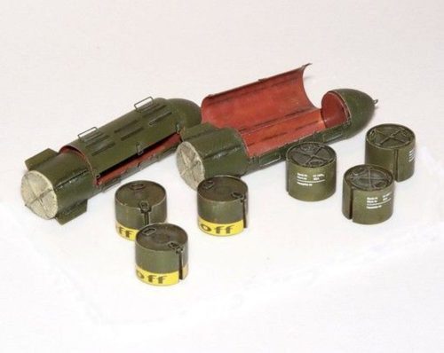 Plus Model Deutsche Versorgungsbombe 1:35 (394)