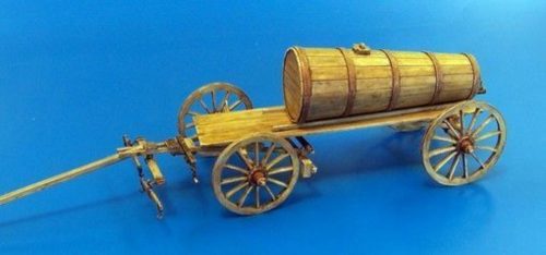 Plus Model Hay wagon with wooden tank 1:35 (428)