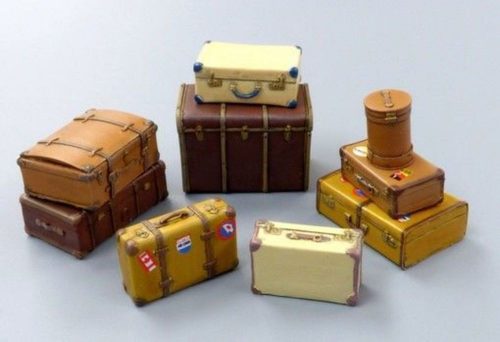 Plus Model Old suitcases 1:35 (489)