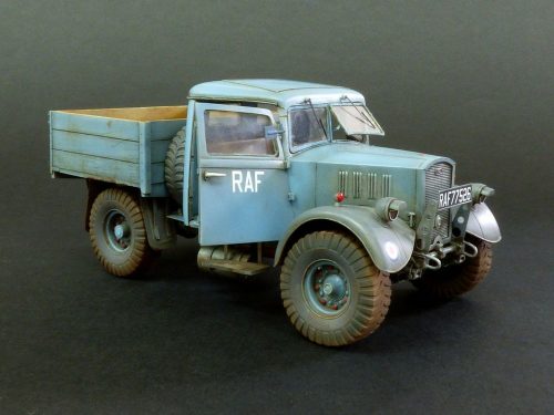 Plus Model Ford WOT-3 Tructor 1:35 (534)