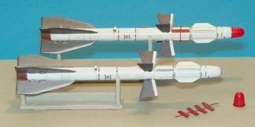 Plus Model Russian missile R-27T AA-10 Alamo-B 1:48 (AL4006)