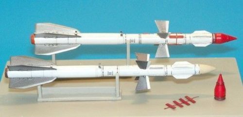 Plus Model Russian missile R-27ER AA-10 Alamo-C 1:48 (AL4007)