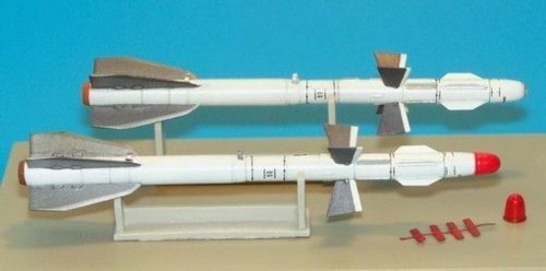 Plus Model Russian missile R-27ET AA-10 Alamo-D 1:48 (AL4008)