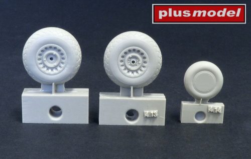 Plus Model B-26 Marauder wheels early diamond tread 1:48 (AL4025)