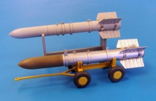 Plus Model US Missile Tiny Tim long 1:48 (AL4030)