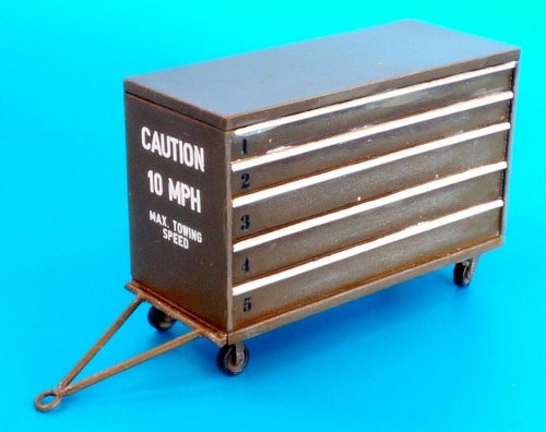 Plus Model USAF portable tool box 1:48 (AL4075)