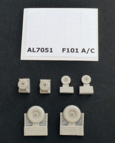 Plus Model F-101A/C Woodoo wheels 1:72 (AL7051)