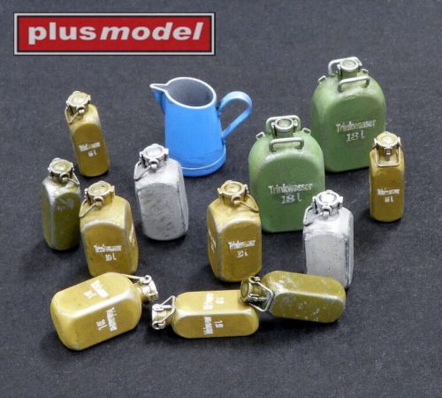 Plus Model German water canisters 1:35 (DP3003)