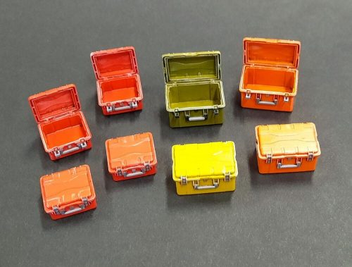 Plus Model Tool boxes high 1:35 (DP3023)