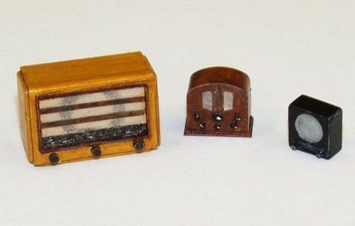 Plus Model Old radios 1:35 (EL031)