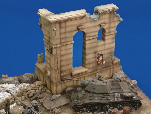 Royal Model Russia monument ruin 1:35 (RM003)