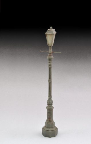 Royal Model Antique street lamp 1:35 (RM060)