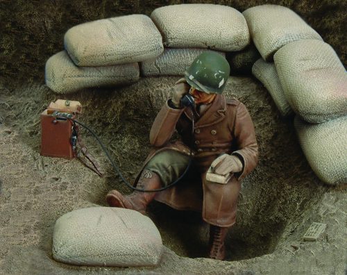 Royal Model PFC 501 st Parachute inf. Regt,-WWII 1:35 (RM181)